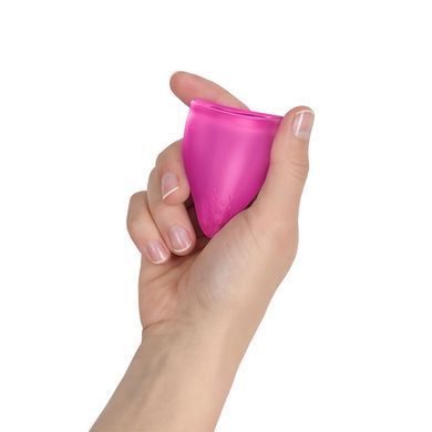 Менструальна чаша Fun Factory FUN CUP SIZE A Magenta, багаторазова, діаметр 4 см, об&rsquo;єм 20 мл SX3681 фото