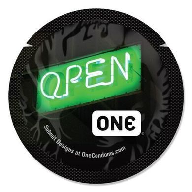 Презерватив ONE Glowing Pleasures, 1 шт, світиться в темряві, зі змазкою SX0747 фото